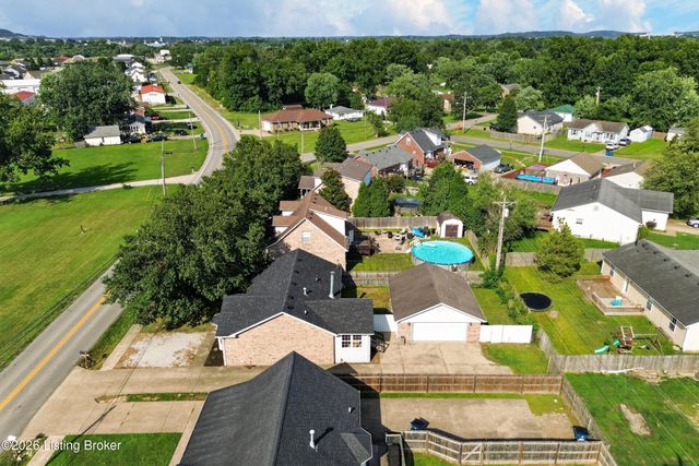 651 Beech Grove Rd, Shepherdsville, KY 40165