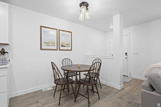 532 N WINDING RIVER AVE, Lehi, UT 84043