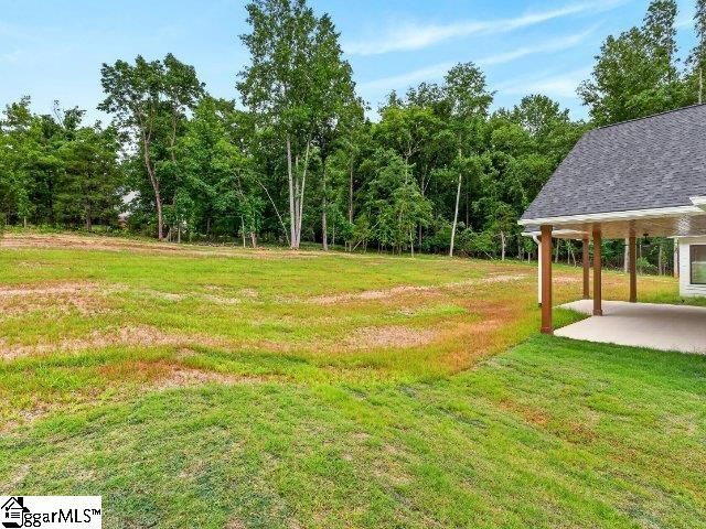 501 W Peninsula Drive, Laurens, SC 29360