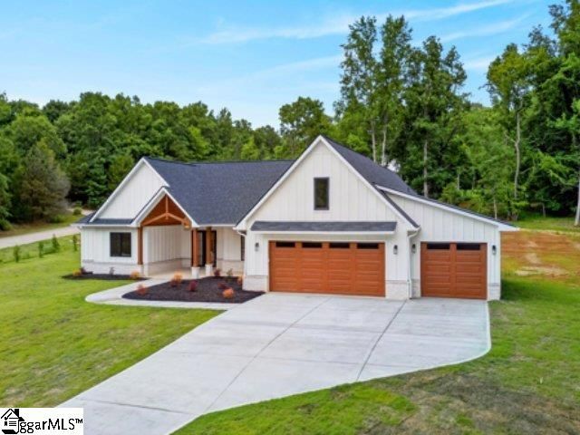 501 W Peninsula Drive, Laurens, SC 29360