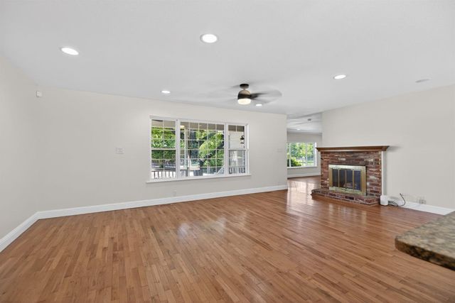 5542 Fleetwood Dr, Citrus Heights, CA 95621