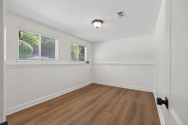 5542 Fleetwood Dr, Citrus Heights, CA 95621