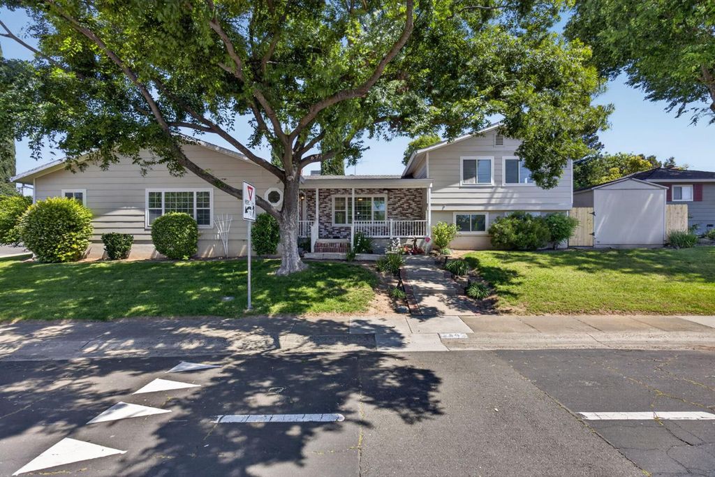 5542 Fleetwood Dr, Citrus Heights, CA 95621