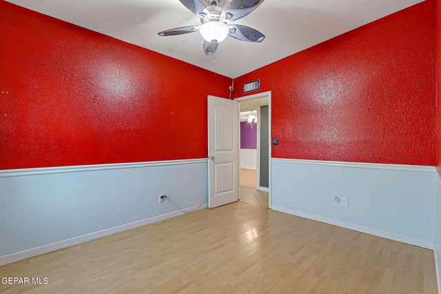 1909 CROW Drive, El Paso, TX 79935