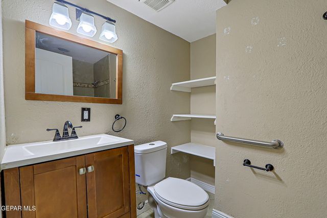 1909 CROW Drive, El Paso, TX 79935
