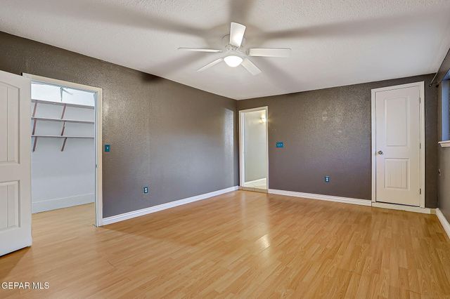 1909 CROW Drive, El Paso, TX 79935