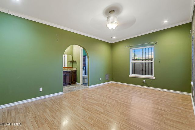 1909 CROW Drive, El Paso, TX 79935