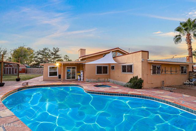 1909 CROW Drive, El Paso, TX 79935