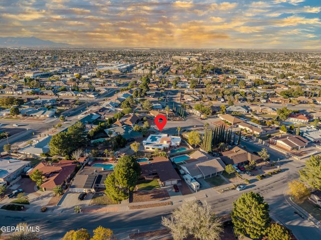 1909 CROW Drive, El Paso, TX 79935