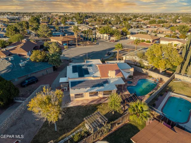 1909 CROW Drive, El Paso, TX 79935