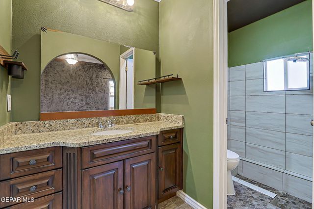 1909 CROW Drive, El Paso, TX 79935