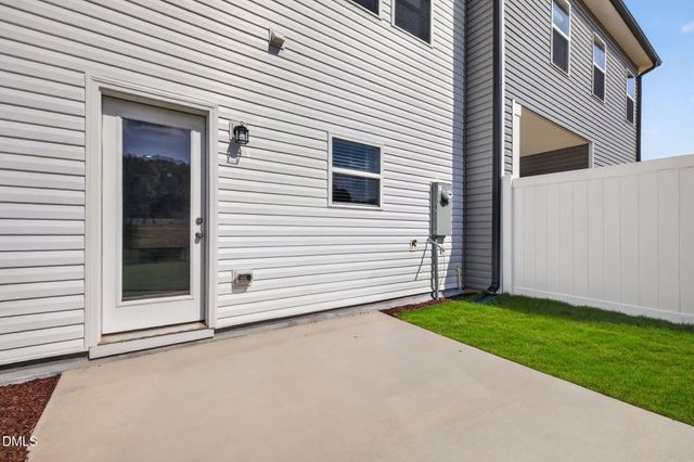 414 Barrington Key Drive, Zebulon, NC 27597