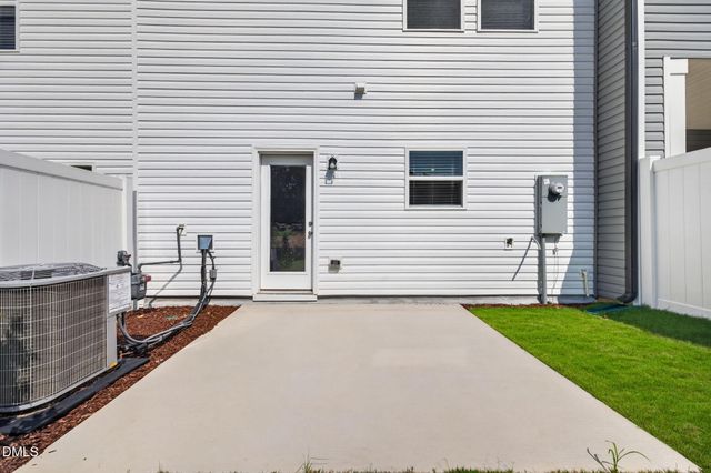 414 Barrington Key Drive, Zebulon, NC 27597