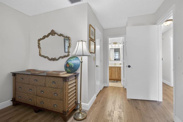 5455 Janice Lane, West Palm Beach, FL 33417