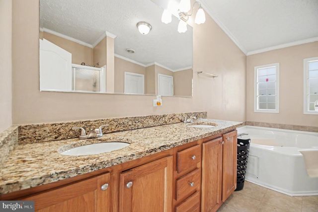 8552 BLACK WALNUT RUN RD, Rhoadesville, VA 22542