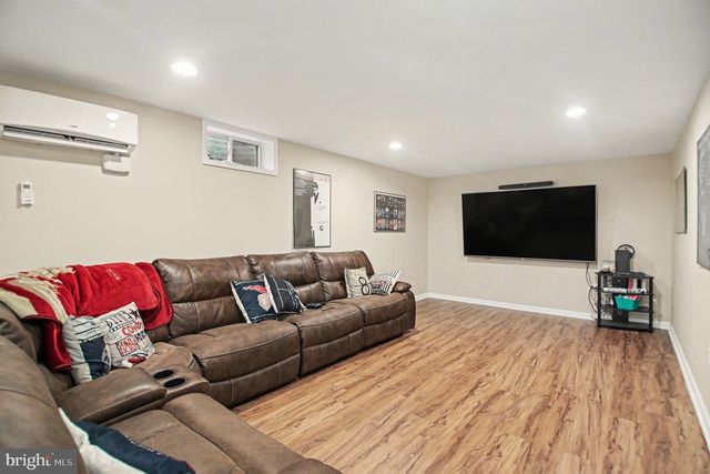 8552 BLACK WALNUT RUN RD, Rhoadesville, VA 22542