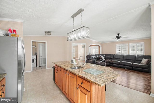 8552 BLACK WALNUT RUN RD, Rhoadesville, VA 22542