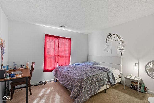 577 Stobus Drive, Greenwood, IN 46143