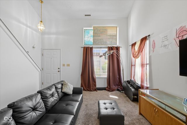 577 Stobus Drive, Greenwood, IN 46143
