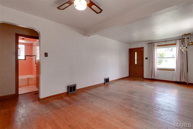 2104 Lexa Drive, St Louis, MO 63136