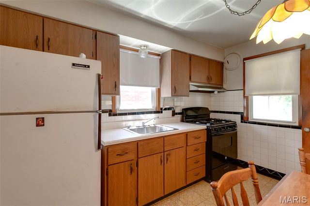 2104 Lexa Drive, St Louis, MO 63136