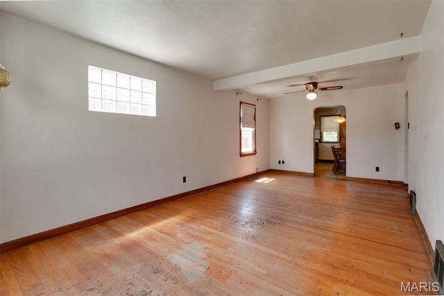 2104 Lexa Drive, St Louis, MO 63136