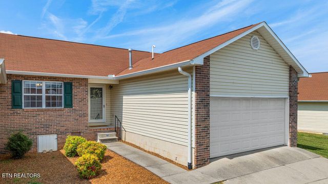 104 Golf Club Lane, Lenoir City, TN 37771