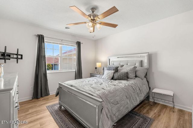 104 Golf Club Lane, Lenoir City, TN 37771