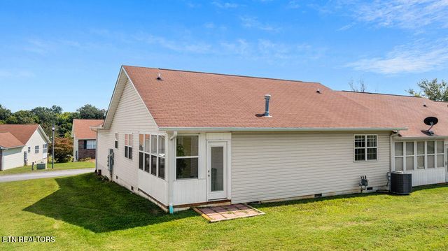 104 Golf Club Lane, Lenoir City, TN 37771