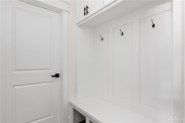 517 Tower Oak Drive, Alamo, TX 78516