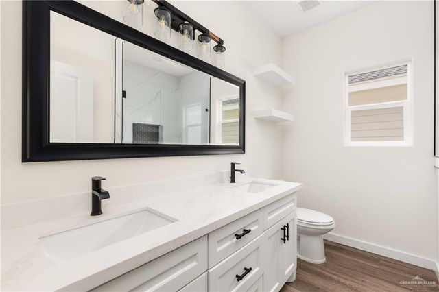 517 Tower Oak Drive, Alamo, TX 78516