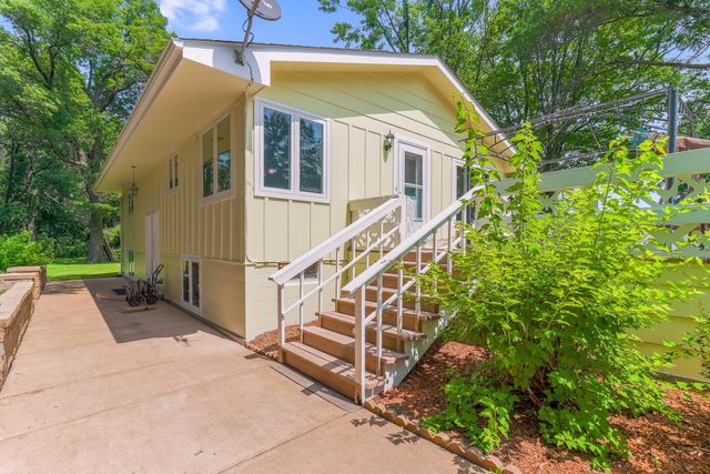 28621 Chisholm Street NE, Isanti, MN 55040