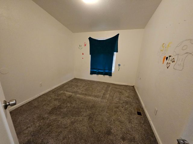 900 E Rankin 69, Tulare, CA 93274