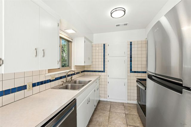 2307 W Riviera DR, Cedar Park, TX 78613