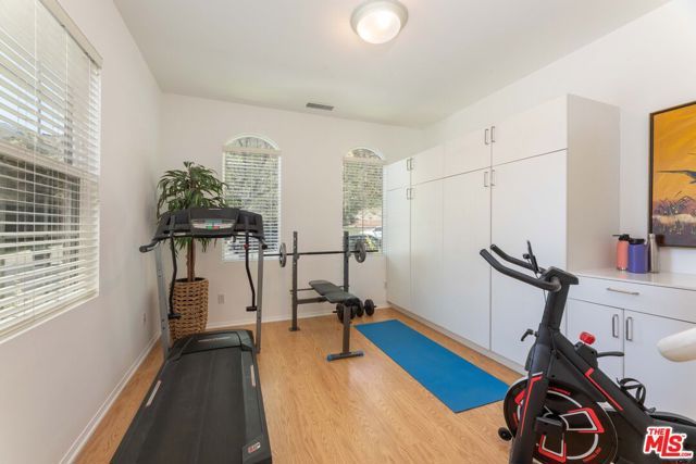 22 Moonridge Court, Azusa, CA 91702