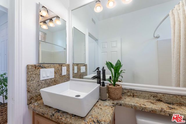 22 Moonridge Court, Azusa, CA 91702