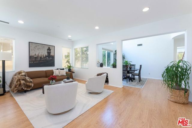 22 Moonridge Court, Azusa, CA 91702