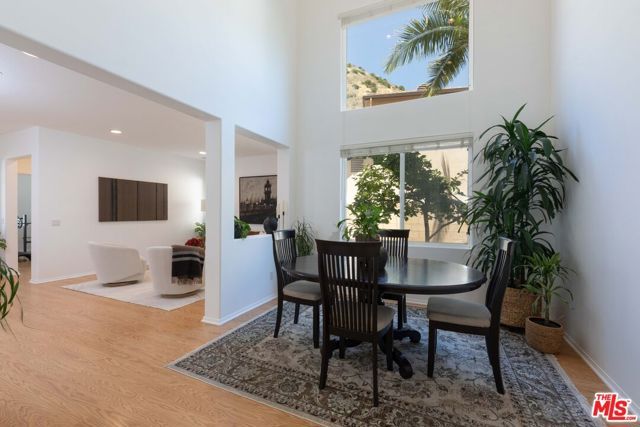22 Moonridge Court, Azusa, CA 91702
