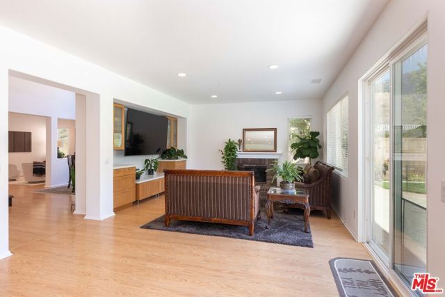22 Moonridge Court, Azusa, CA 91702
