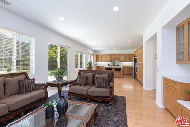 22 Moonridge Court, Azusa, CA 91702