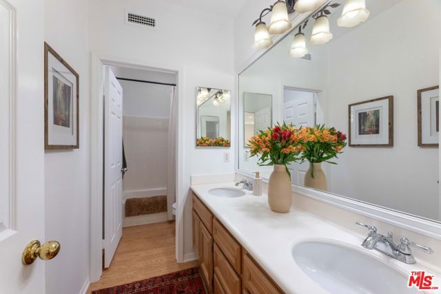 22 Moonridge Court, Azusa, CA 91702