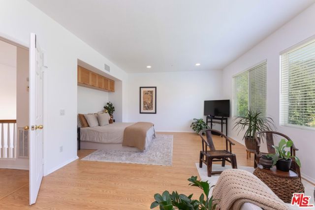 22 Moonridge Court, Azusa, CA 91702