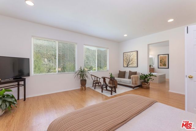 22 Moonridge Court, Azusa, CA 91702
