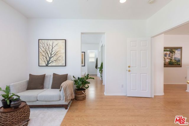 22 Moonridge Court, Azusa, CA 91702