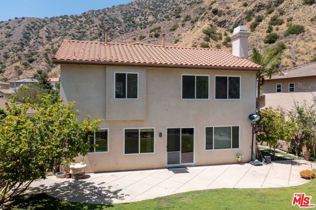22 Moonridge Court, Azusa, CA 91702