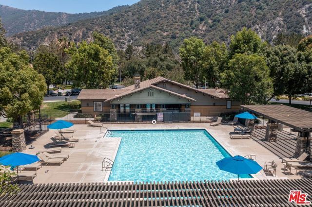 22 Moonridge Court, Azusa, CA 91702