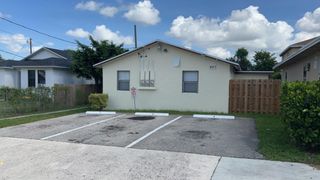 907 8th Street 2, West Palm Beach, FL 33401