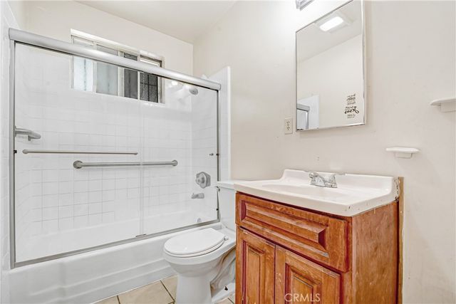1649 S La Brea, Los Angeles, CA 90019