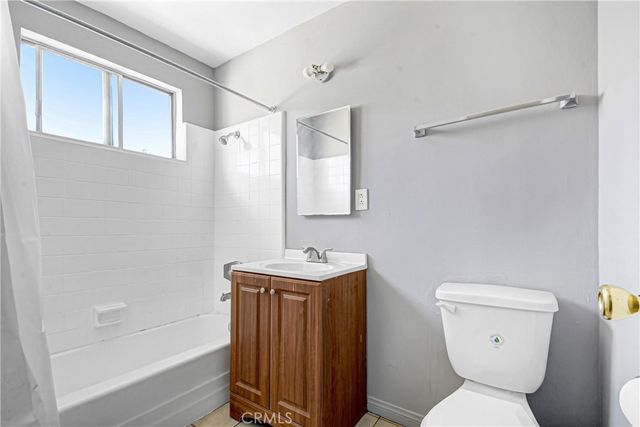 1649 S La Brea, Los Angeles, CA 90019