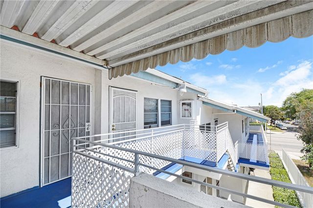 1649 S La Brea, Los Angeles, CA 90019
